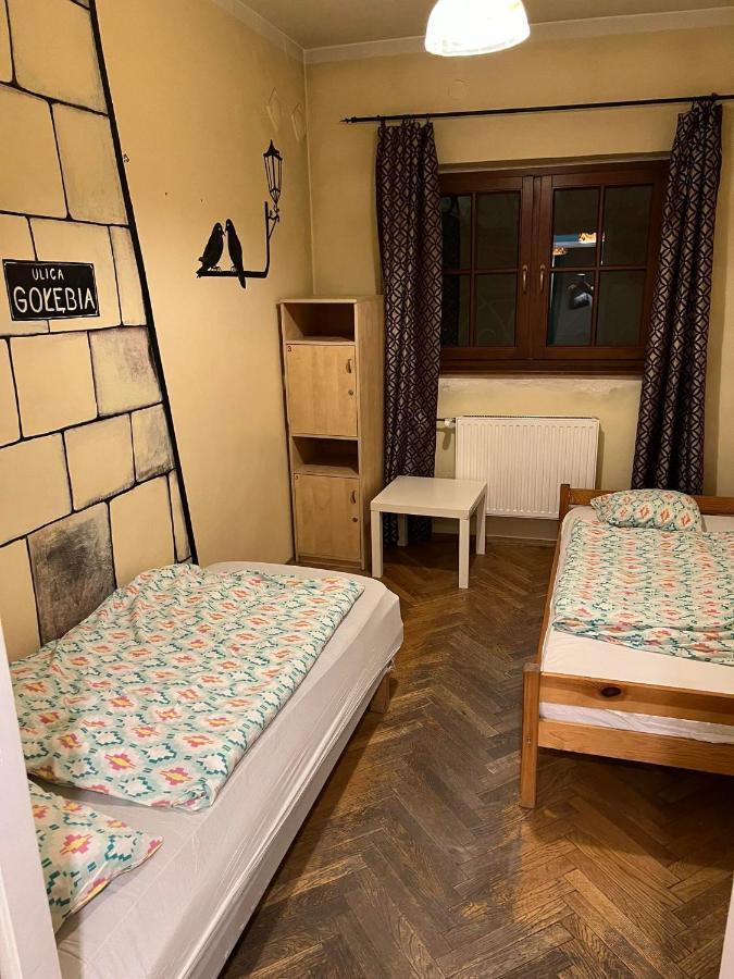 50 People Bis Apartment Krasków Eksteriør bilde