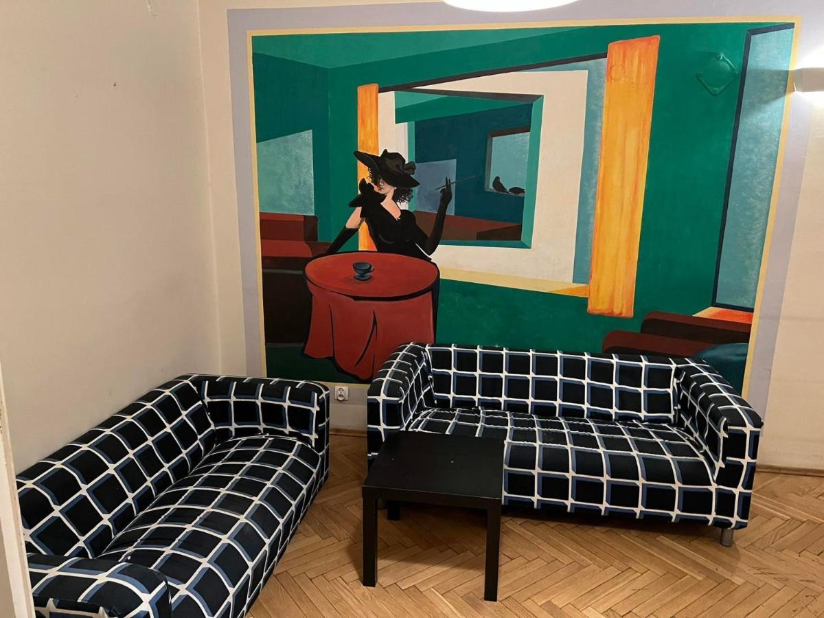 50 People Bis Apartment Krasków Eksteriør bilde